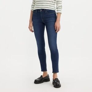 Levis Blue 711 Skinny Jeans NWOT 29